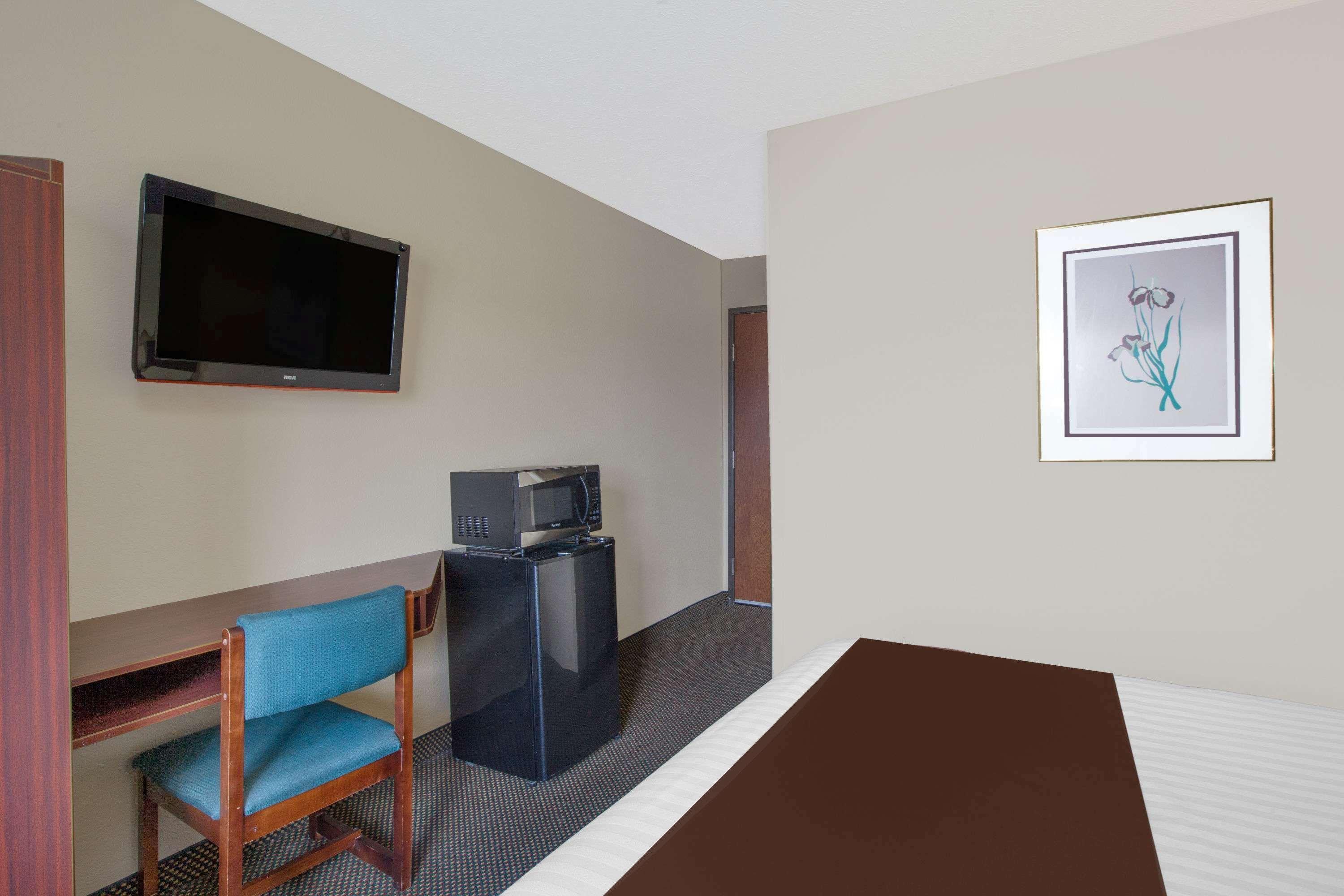 Microtel Inn & Suites - Meridian Exterior photo